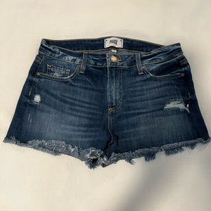 Paige cut off Jean shorts size 28